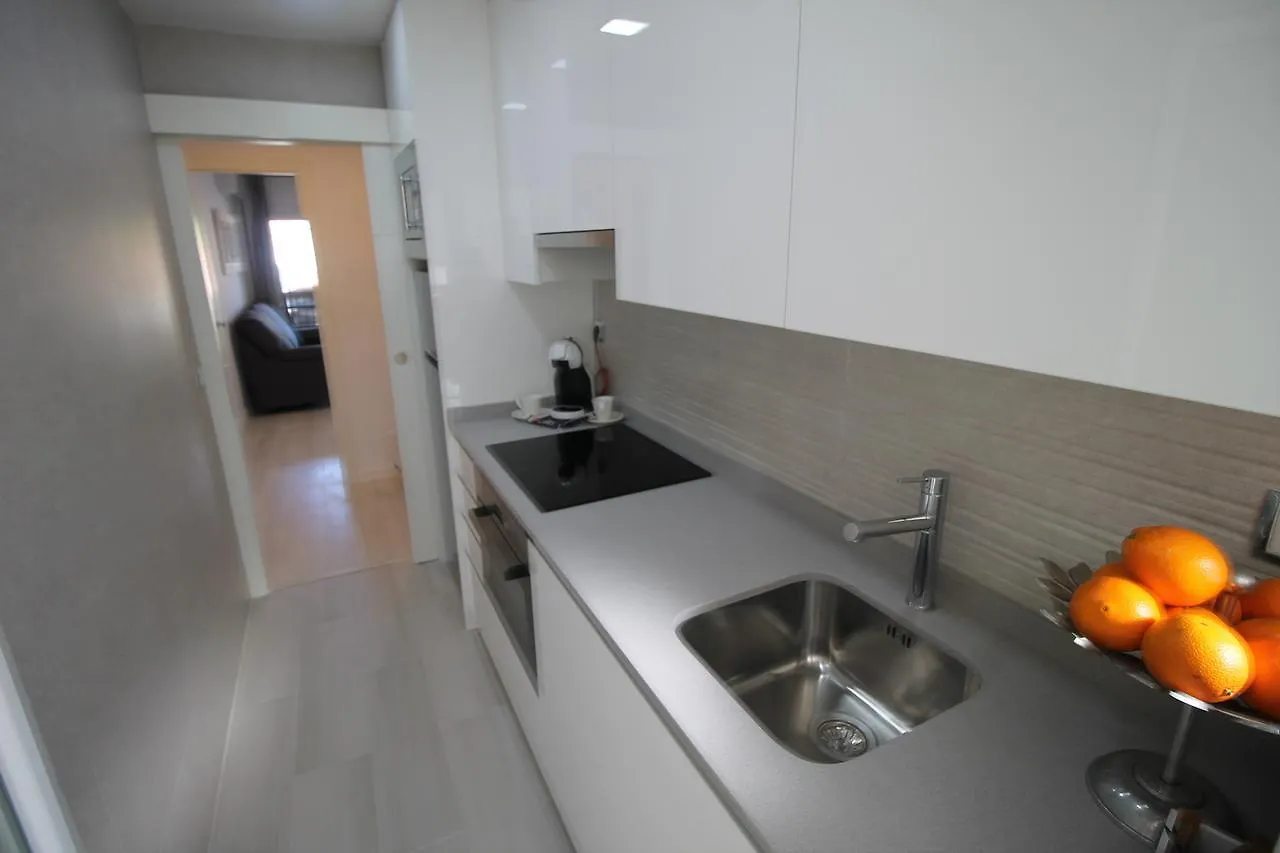 Family Deluxe Apartment Beach Castelldefels 0*,  España